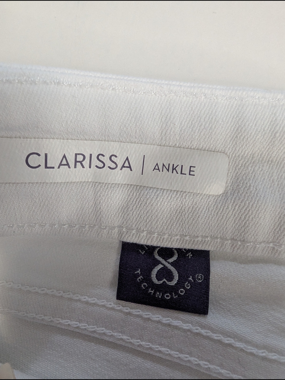 NYDJ Clarissa Embroidered Ankle Stretch White Denim Jeans Lift Tuck Tech Sz 6 - Picture 3 of 8